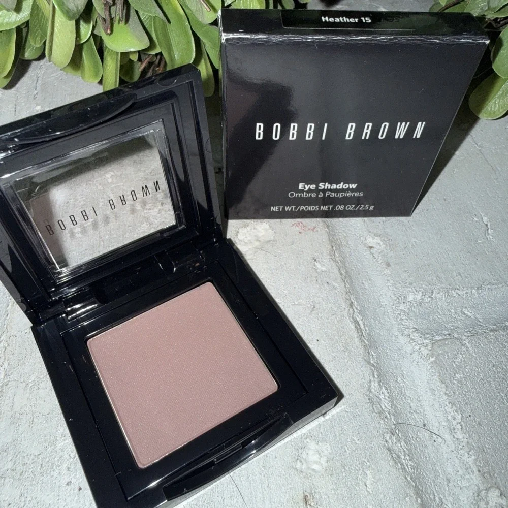 Bobbi Brown full 08